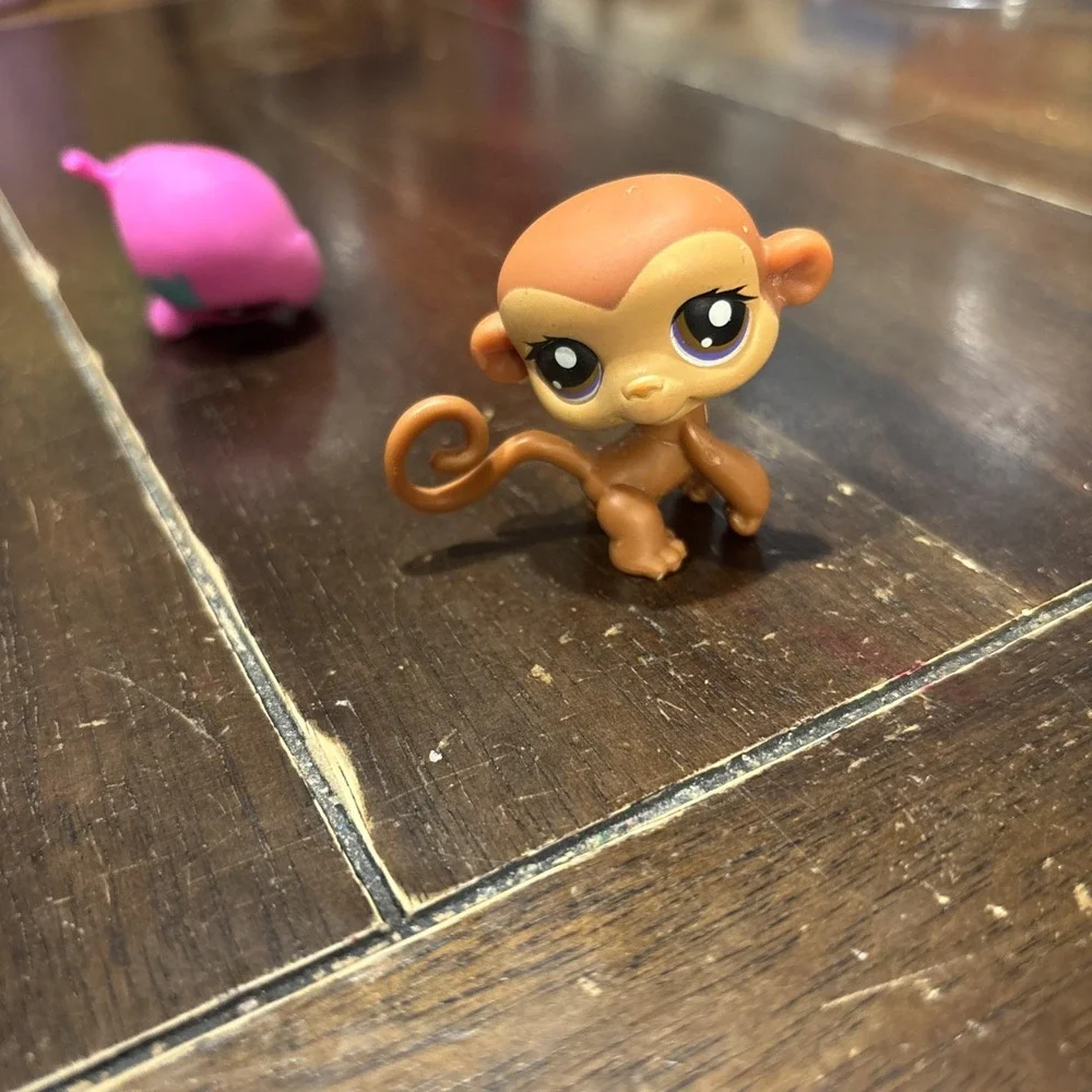 LITTLEST‎ PET SHOP #3539 RARE HTF HOT PINK CUPCAKE DACHSHUND DOG MONKEY LOT 2